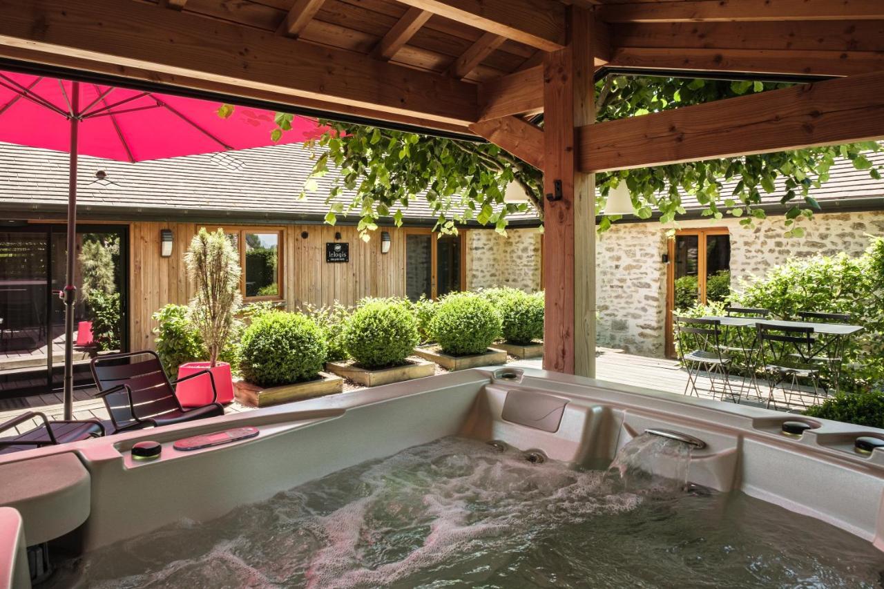 Le Domaine Des Pres Verts Suites & Chambres Avec Jacuzzi Privatif Jouey Dış mekan fotoğraf