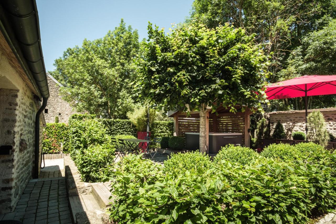Le Domaine Des Pres Verts Suites & Chambres Avec Jacuzzi Privatif Jouey Dış mekan fotoğraf